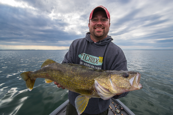 Vertical jigging for walleye using my secret weapon 