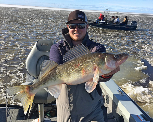 Muddy water tips, Green Bay squatch, BBQ walleyes \u2013 Target Walleye