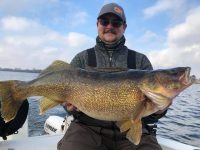 Favorite walleye nicknames, 15-lber caught, Pros name go-to baits