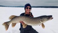 Thickest burbot ever, Loop knot trick, Bachelor spring cleaning