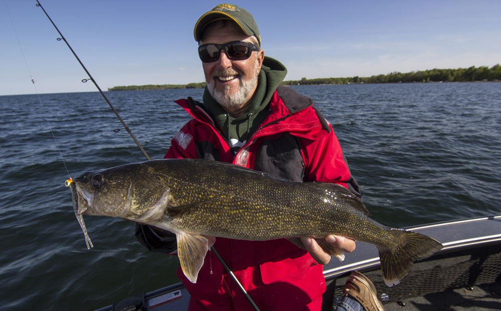 Behemoth 15 lb walleye, Shallow sand crankin tips, Ned rig slaunch – Target  Walleye