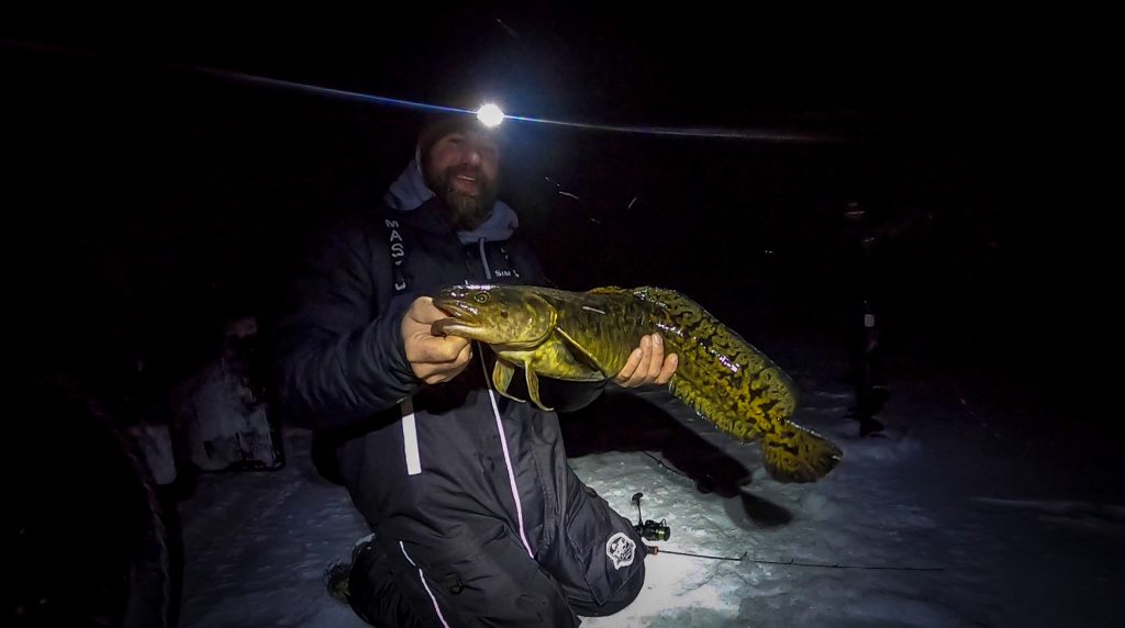 Day 2/3 of Ice Fishing BURBOT- NEW SECRET LURE REVEALED/Structure Breakdown  