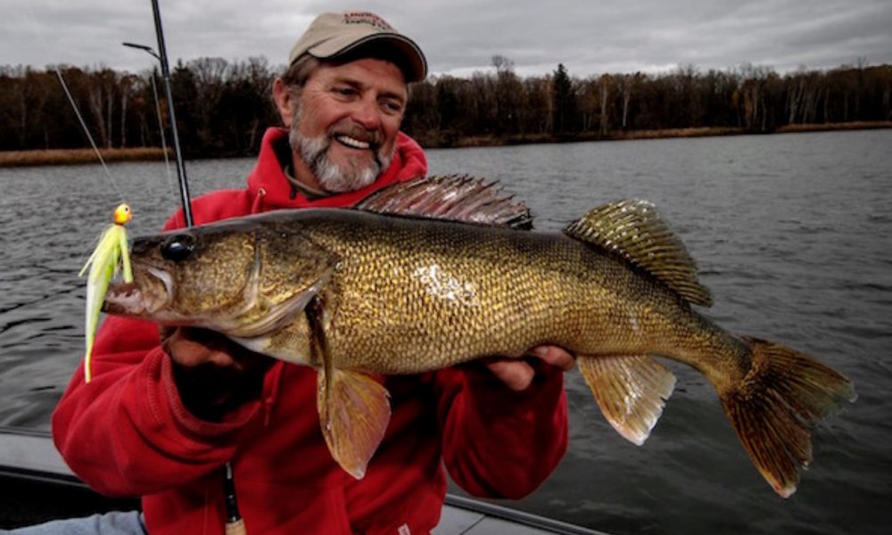 Find the best weeds, Walleyes on the fly, Kavajecz goes Cast Away – Target  Walleye