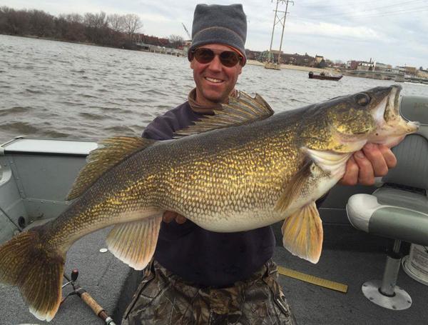 Leech Lake Ice Fishing: Walleye Edition - Leech Lake Tourism Bureau