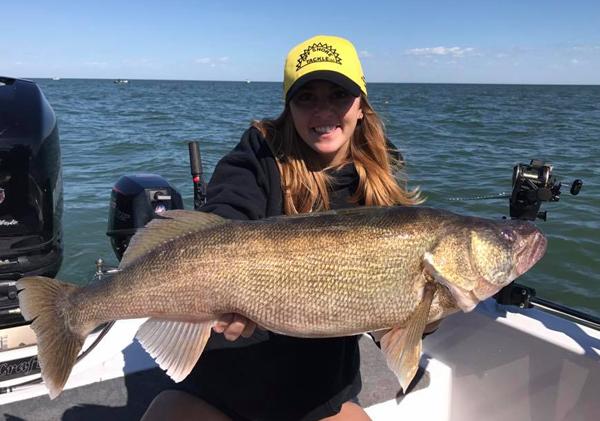 Unicorn walleye caught, Shimmery perch a thing, Bro's spinner tricks –  Target Walleye