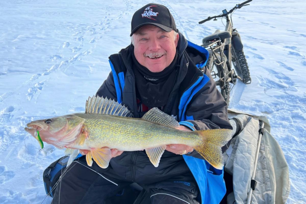 Craziest walleye of the year, How fast fish actually grow, Longer