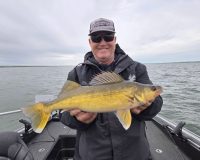 Tom Boley’s jigging tips, Sprengel talks cranks, Happy hour walleye