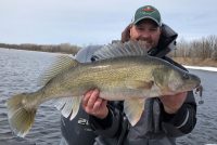 Spring power-fishing tip, Bro’s jig setups, Walleye get how big?!