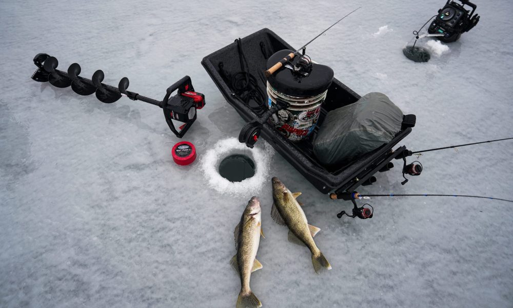 NextImg:Spoon tipping tricks, OG ice road navigation, How Ross Robertson goes big – Target Walleye
