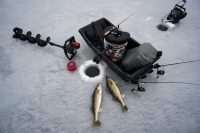 Spoon tipping tricks, OG ice road navigation, How Ross Robertson goes big